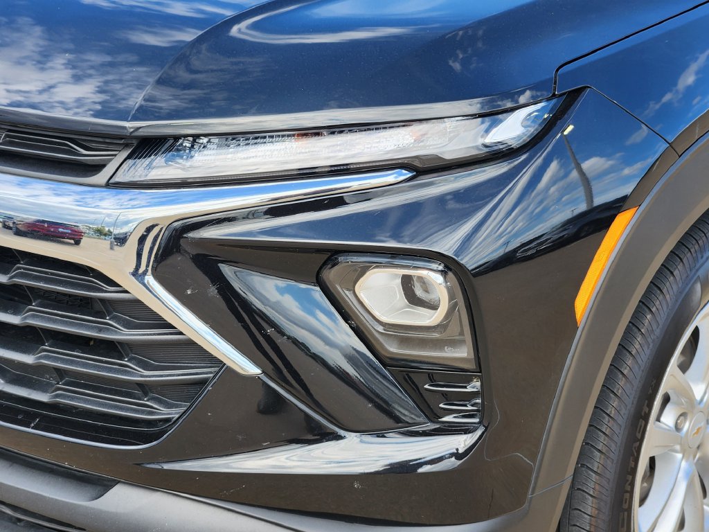 Used 2025 Chevrolet TrailBlazer LS w/ LS Confidence Package FWD image 10