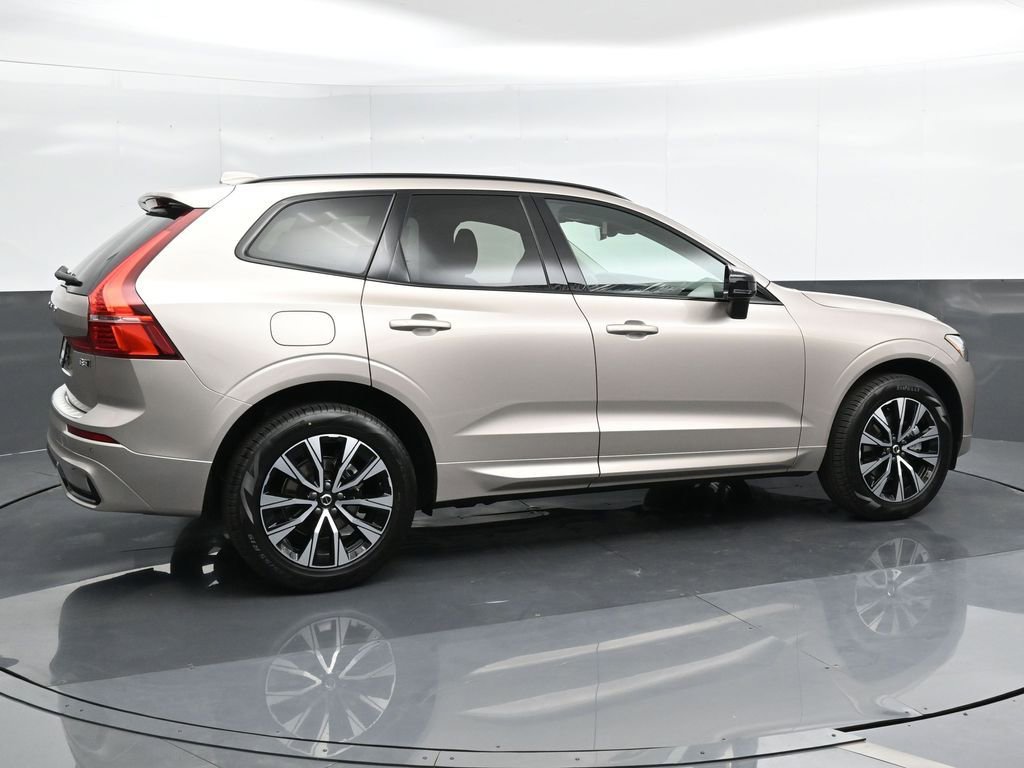 New 2025 Volvo XC60 B5 Core w/ Protection Package Premier image 2