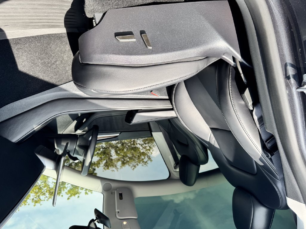 Used 2024 Tesla Model Y Long Range RWD image 10