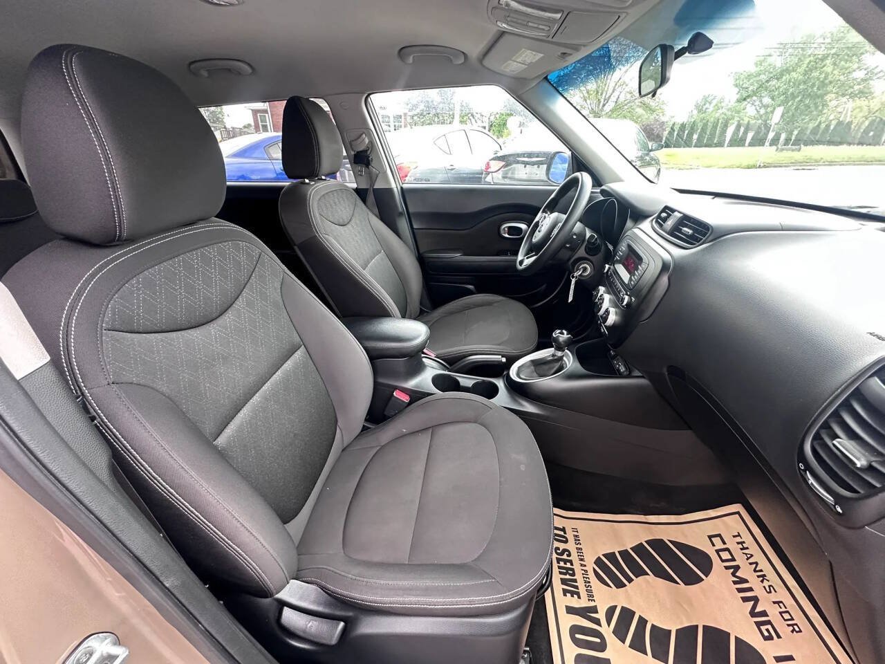Used 2016 Kia Soul FWD image 17