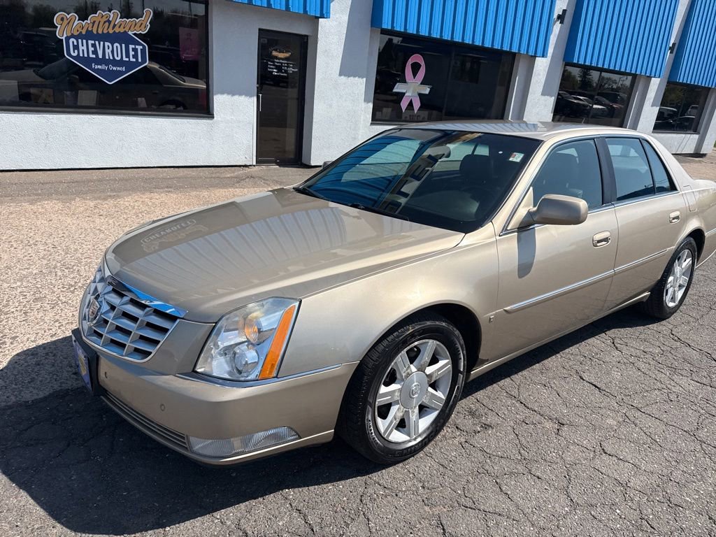 Used 2006 Cadillac DTS FWD image 2