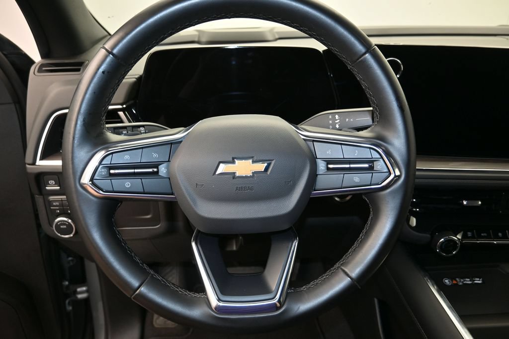 Used 2025 Chevrolet Tahoe LT AWD/4WD image 13