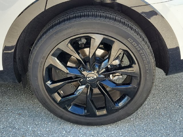 Certified 2023 Kia Sorento SX FWD image 7