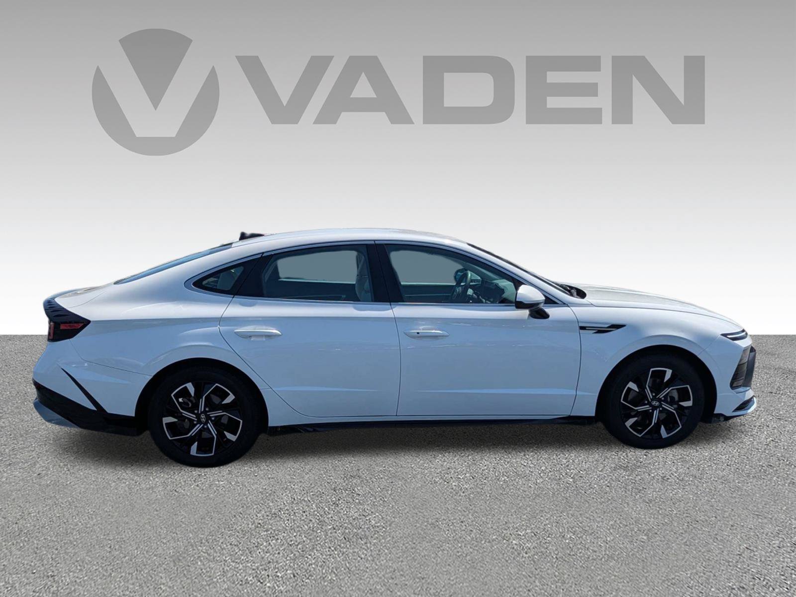 Used 2024 Hyundai Sonata SEL FWD image 23