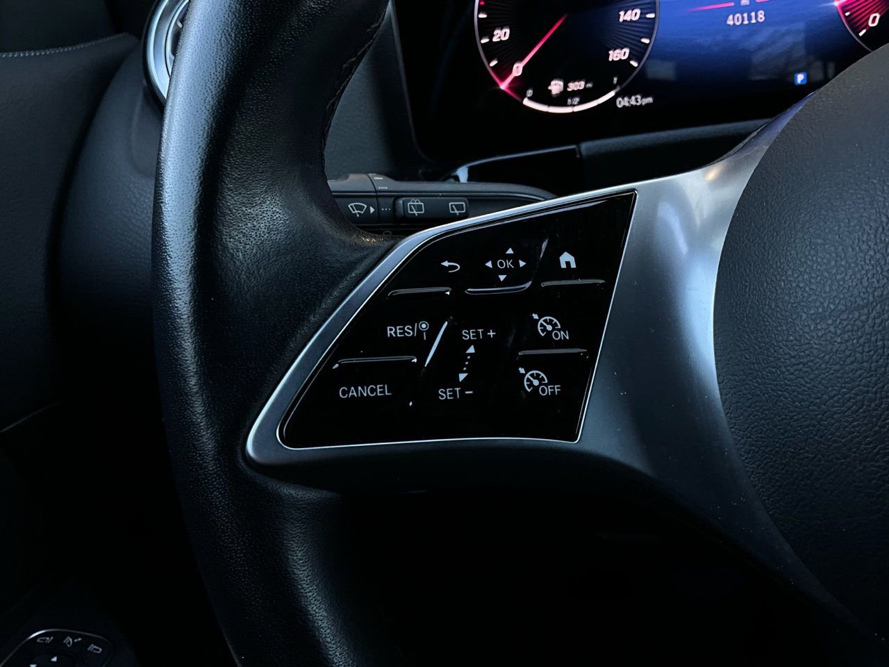 Used 2025 Mercedes-Benz GLA 250 4MATIC image 38