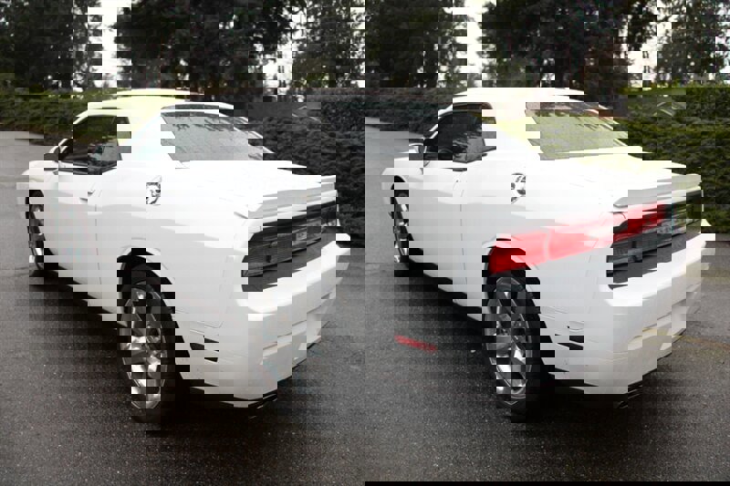 Used 2013 Dodge Challenger SXT w/ Super Sport Group image 4