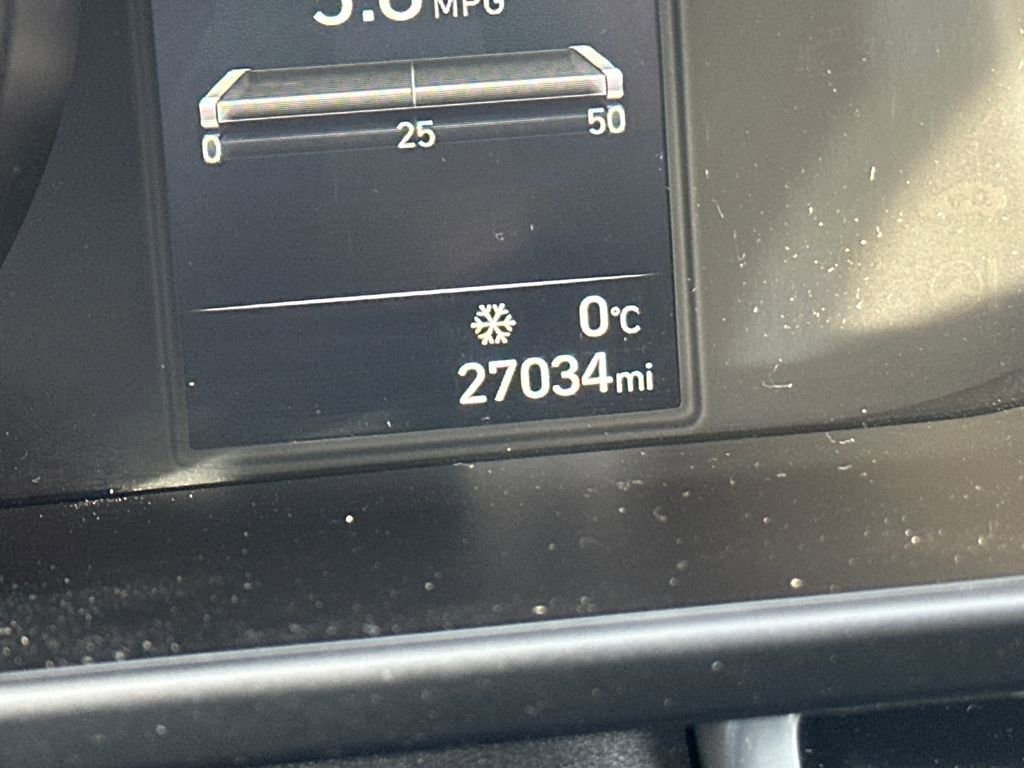 Used 2023 Hyundai Elantra SEL image 21