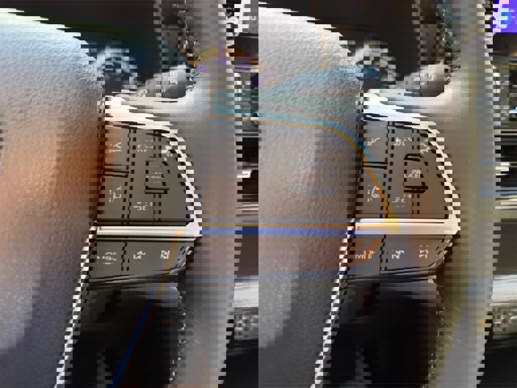 Used 2023 Toyota Highlander Platinum image 30