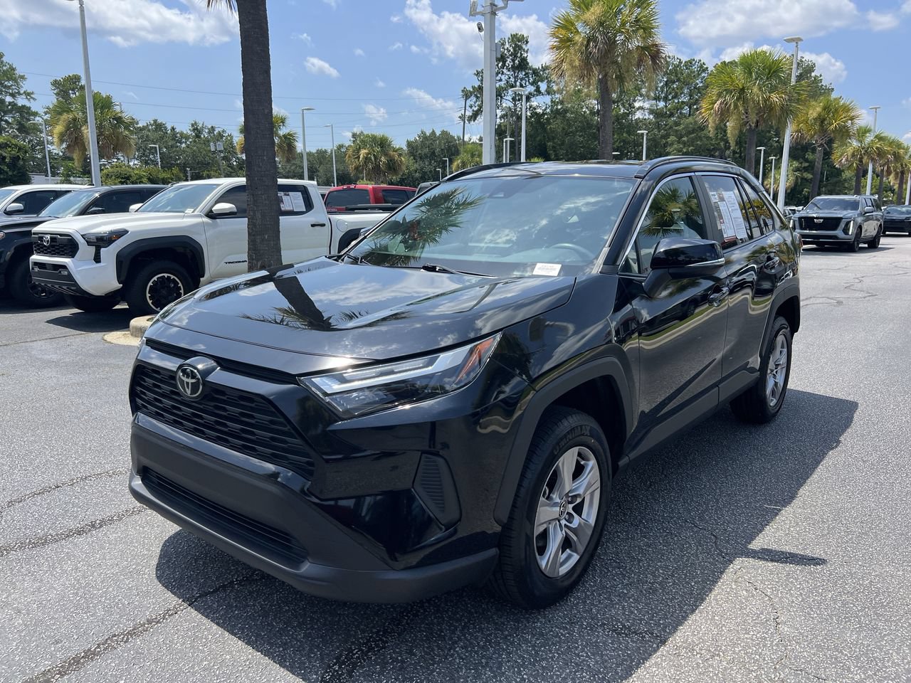 Used 2025 Toyota RAV4 XLE FWD image 5