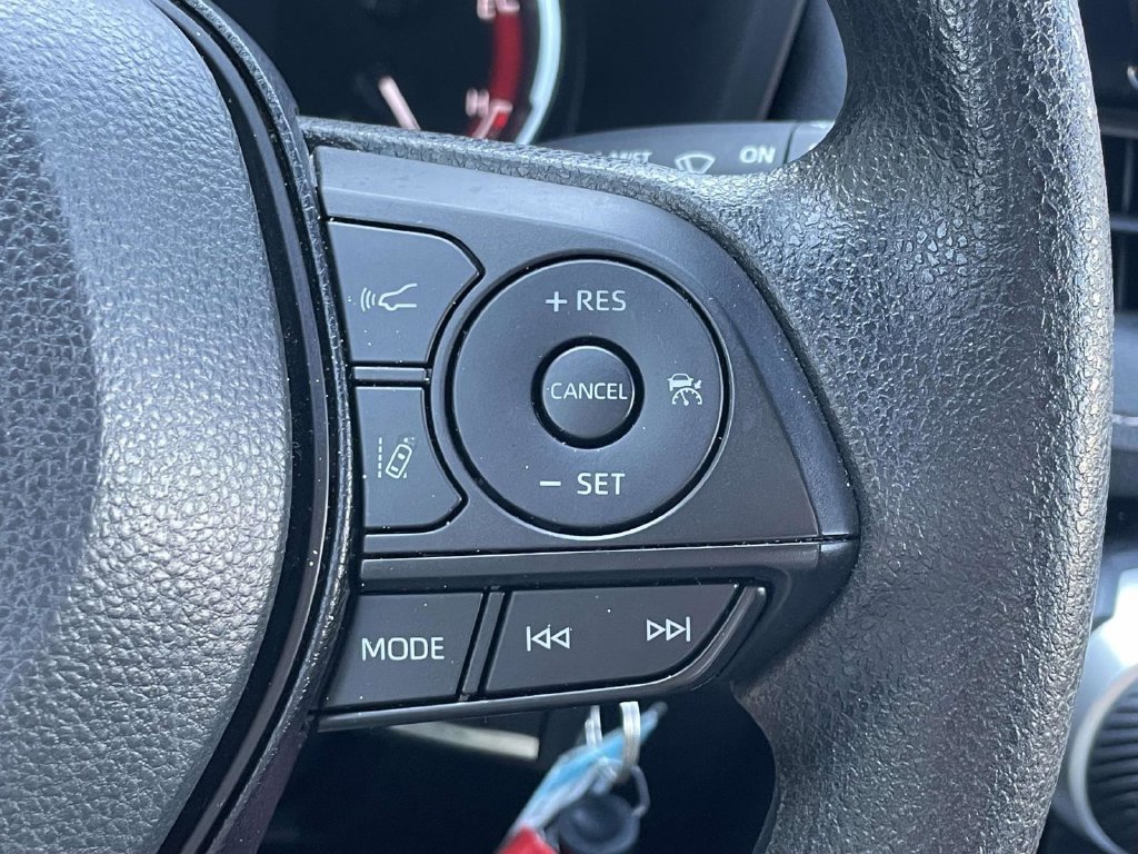 Used 2025 Toyota RAV4 LE FWD image 30