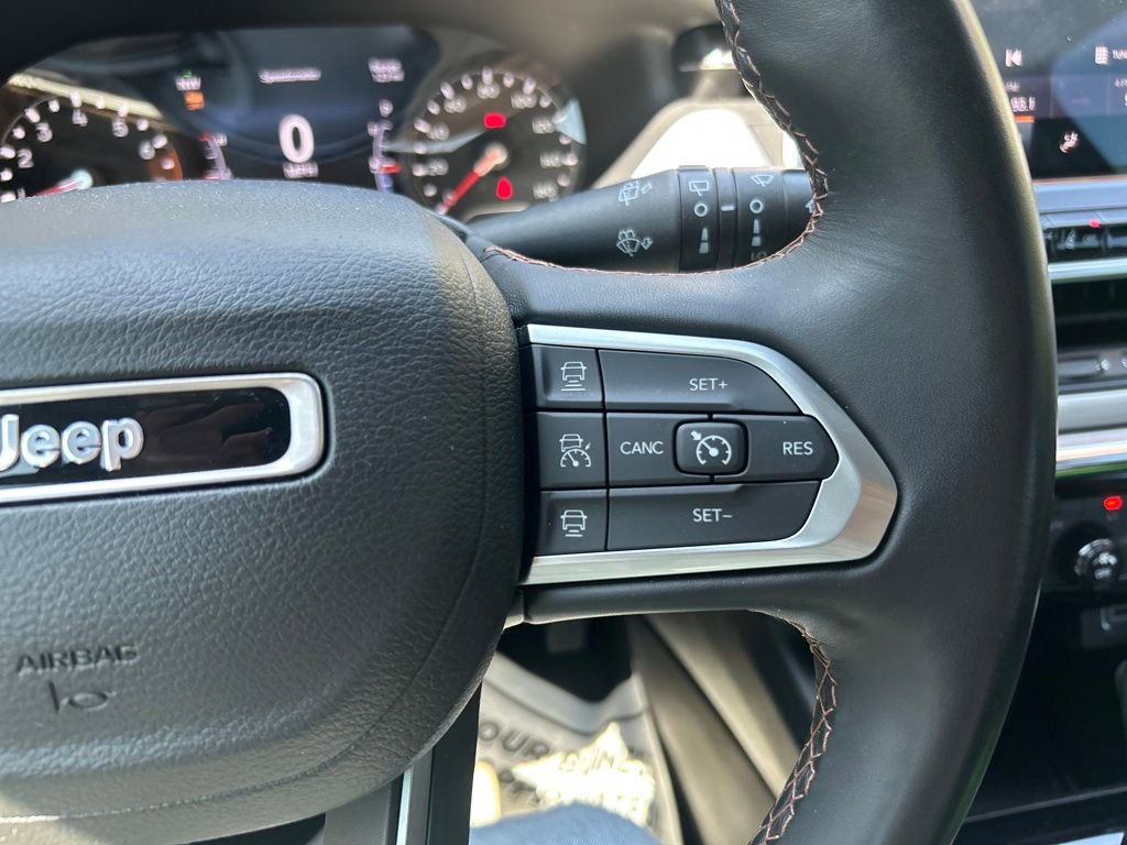 Used 2022 Jeep Compass Limited image 21