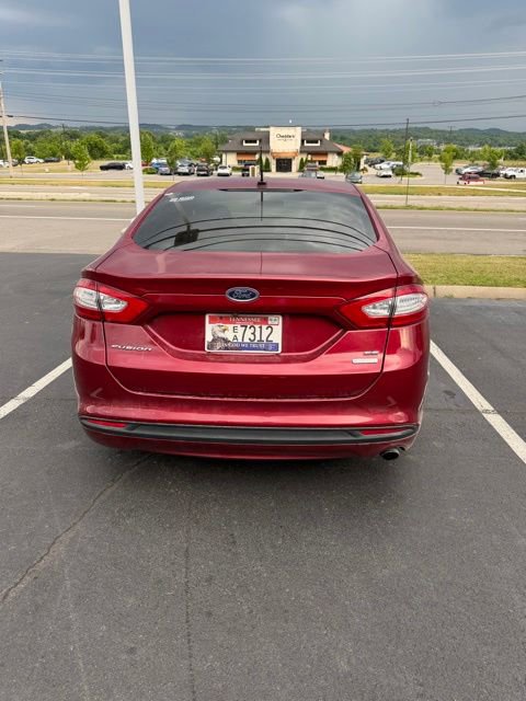 Used 2015 Ford Fusion SE FWD image 5