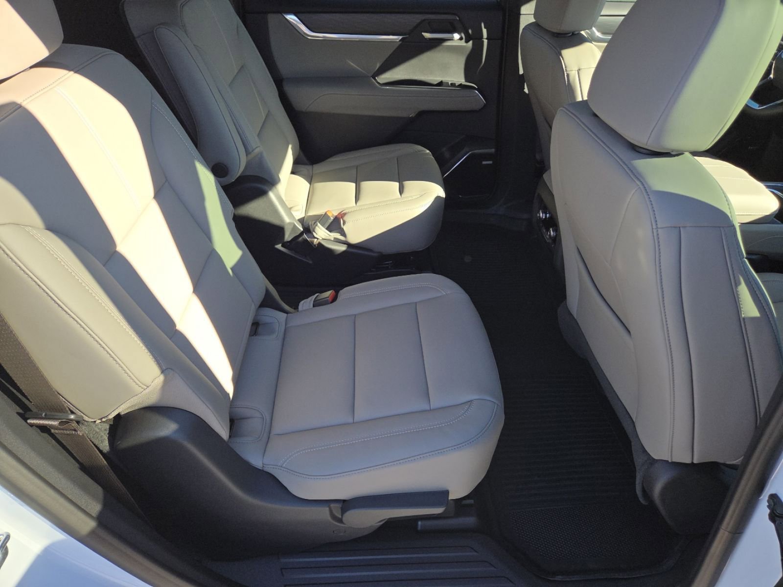 New 2026 GMC Acadia Elevation w/ Elevation Premium Package image 28