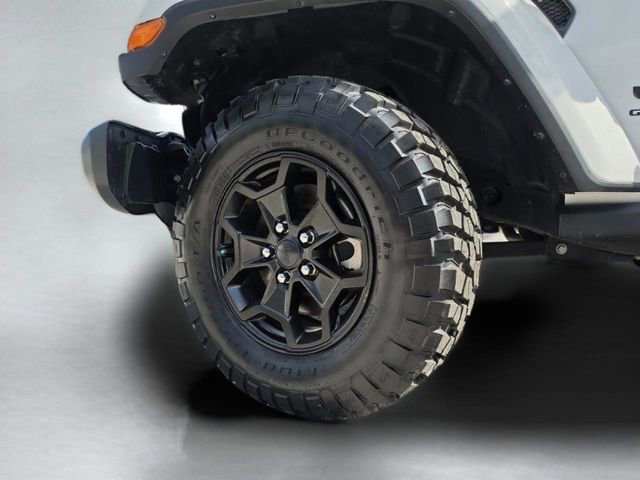 Certified 2023 Jeep Gladiator Willys image 42