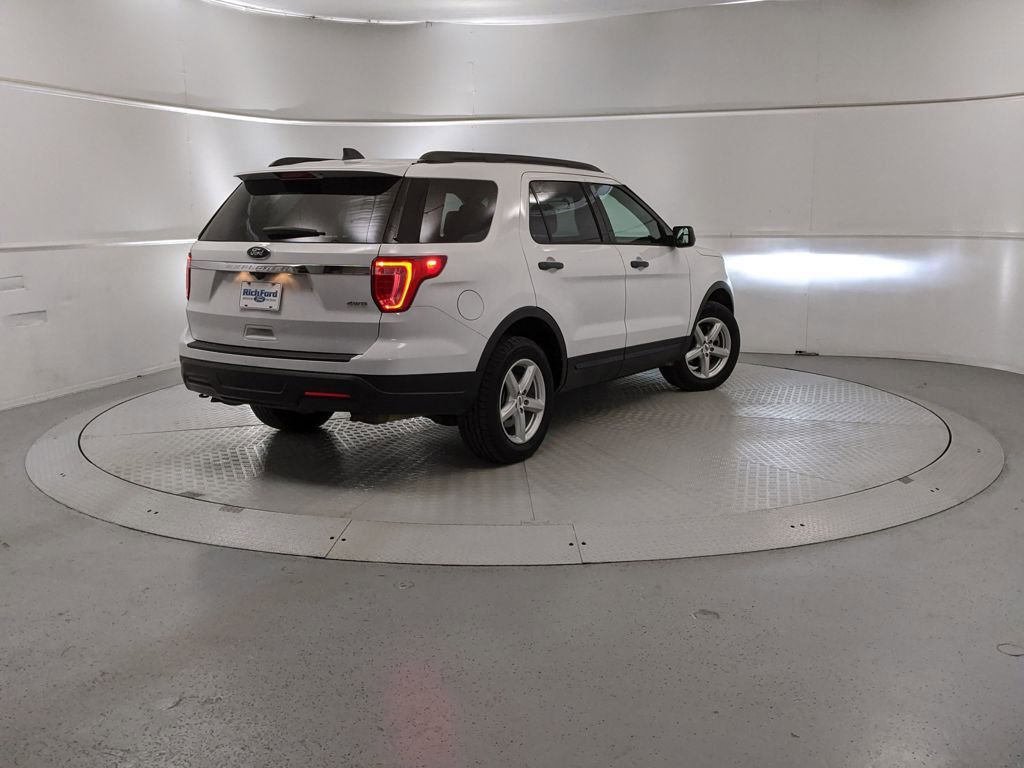 Certified 2018 Ford Explorer 4WD image 3