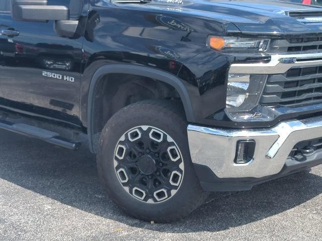 Used 2024 Chevrolet Silverado 2500 LT w/ Convenience Package AWD/4WD image 10