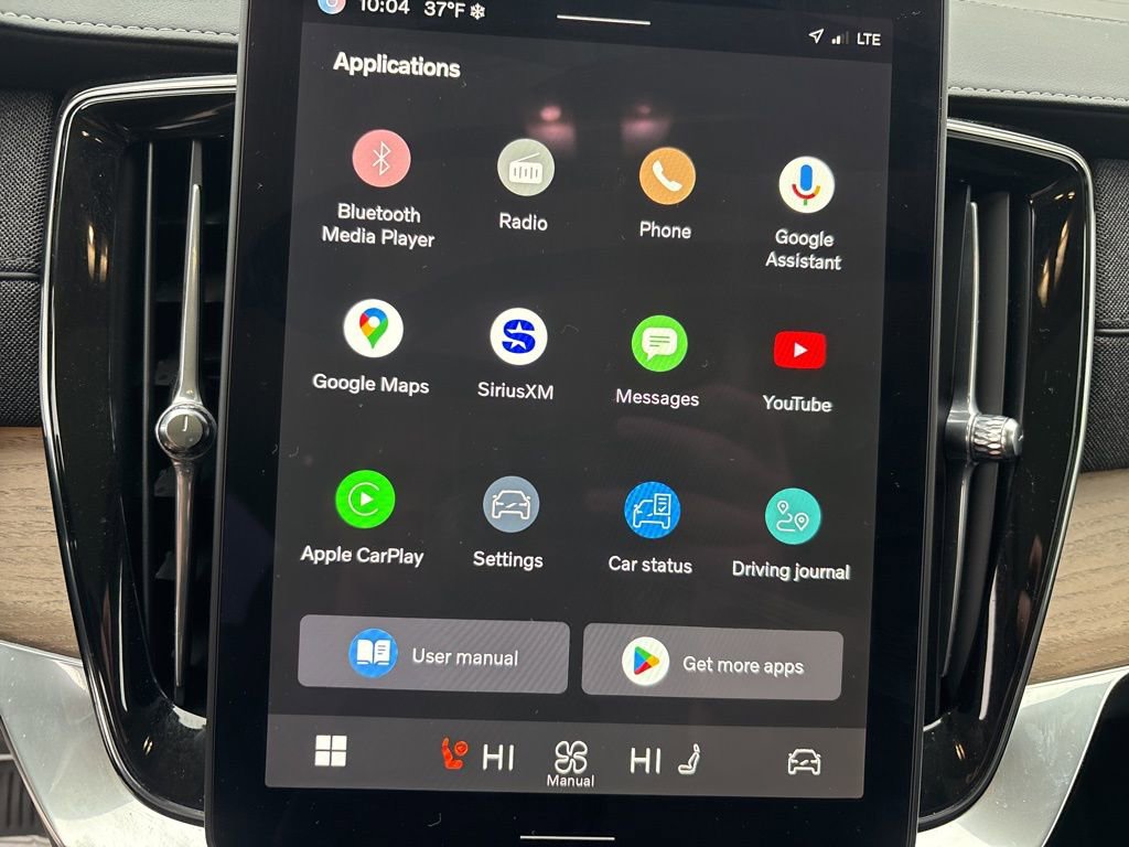 Certified 2025 Volvo XC90 B6 Plus image 26