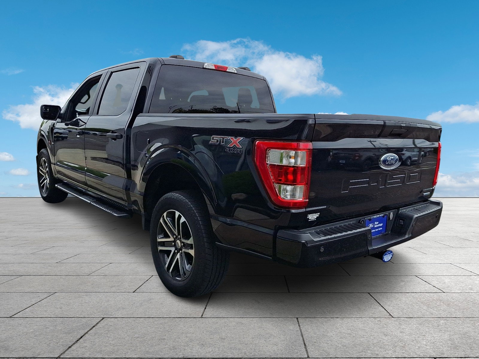 Certified 2023 Ford F150 XL w/ STX Appearance Package AWD/4WD image 4