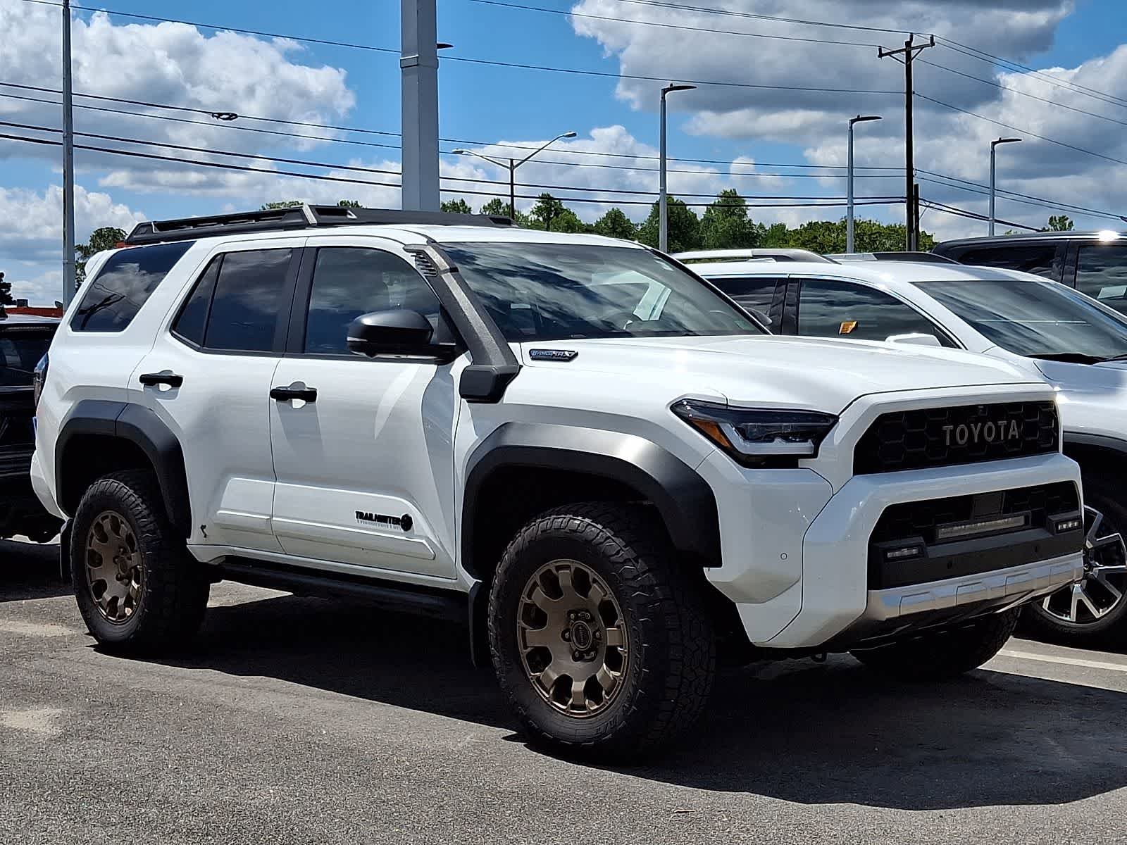 Used 2025 Toyota 4Runner Trailhunter AWD/4WD image 2