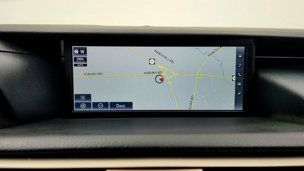 Used 2018 Lexus IS 350 AWD image 19