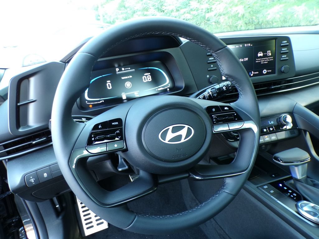 New 2026 Hyundai Elantra Sport FWD image 12