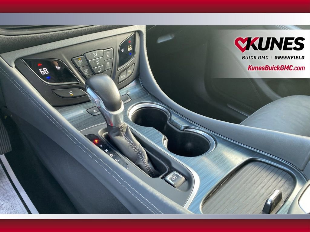 Used 2019 Buick Envision Essence image 26