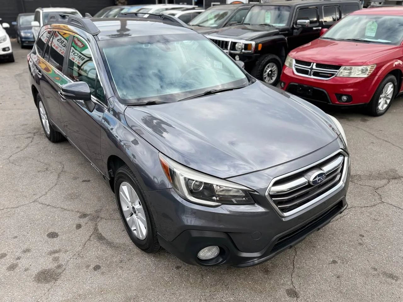 Used 2018 Subaru Outback 2.5i Premium image 2