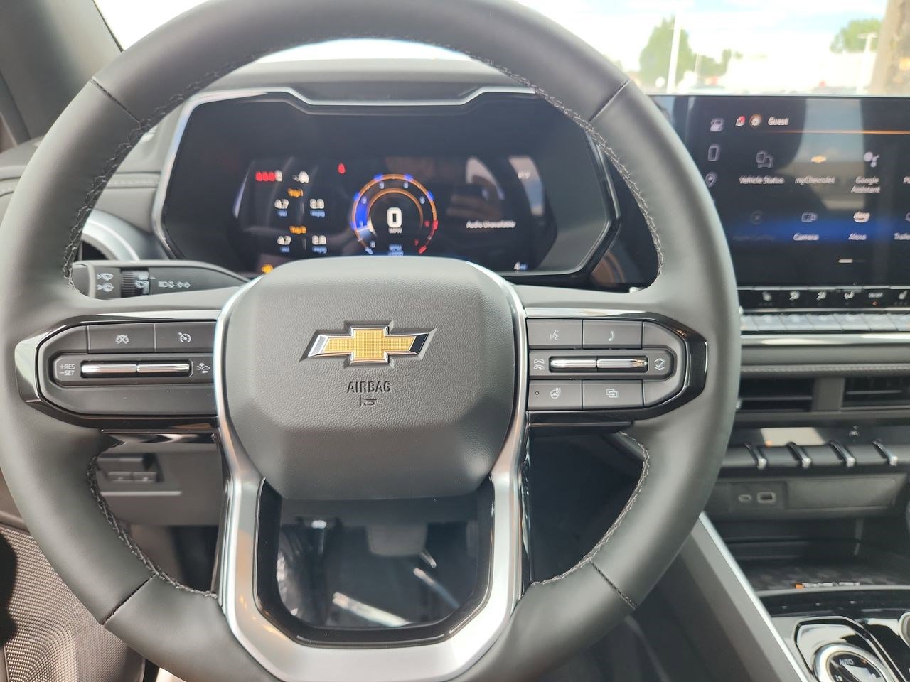 New 2025 Chevrolet Colorado LT w/ LT Convenience Package image 18