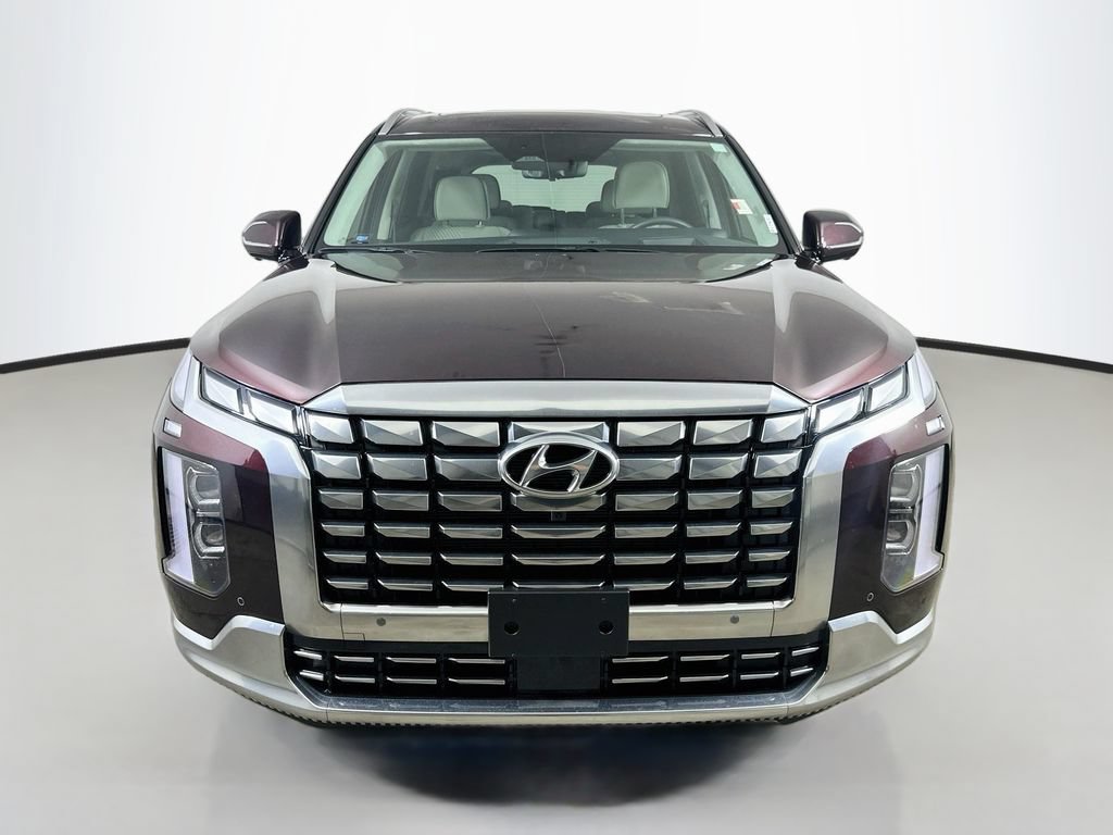 Used 2025 Hyundai Palisade Calligraphy FWD image 2