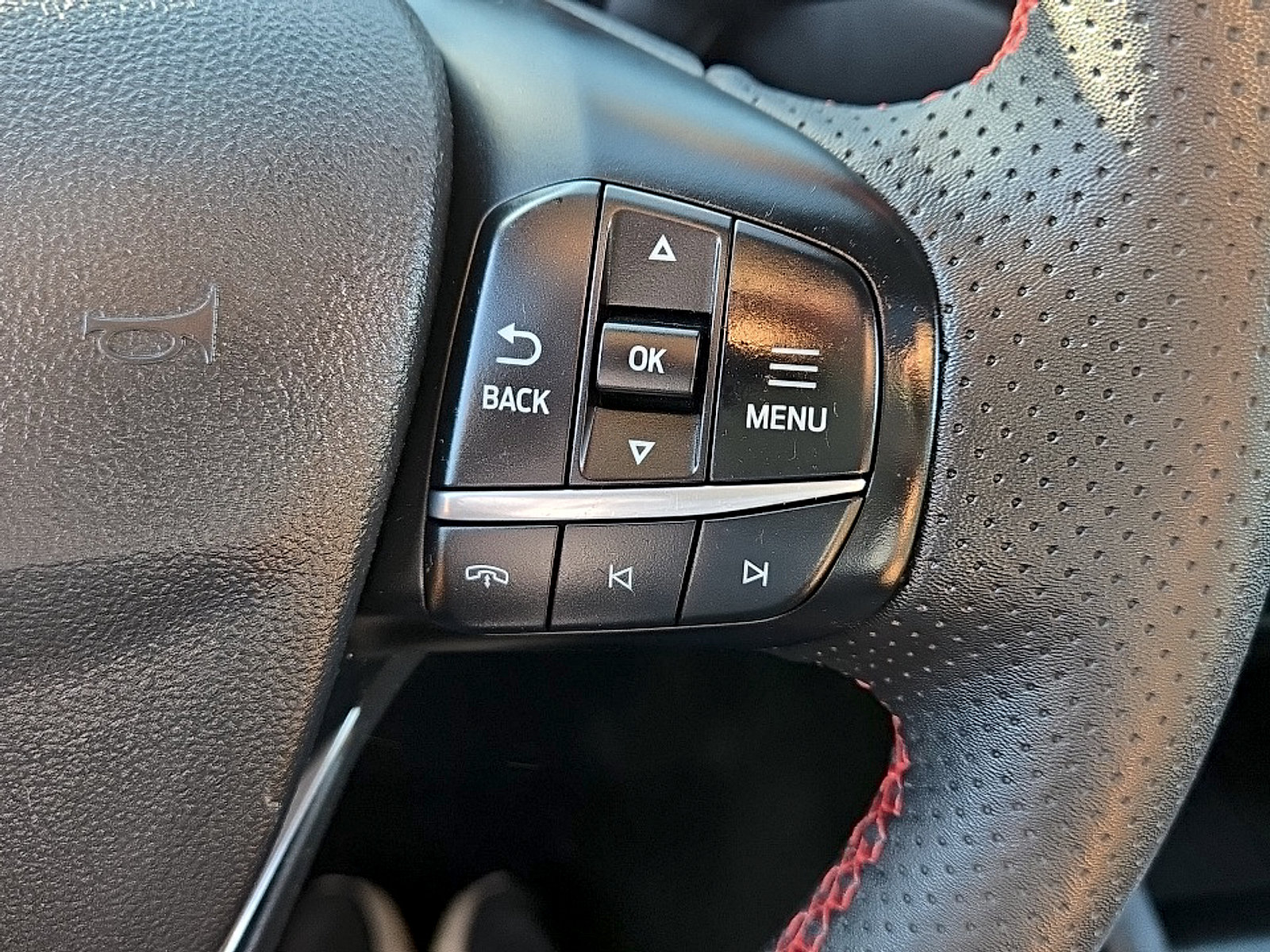 Certified 2023 Ford Escape ST-Line w/ Tech Pack #1 AWD/4WD image 14