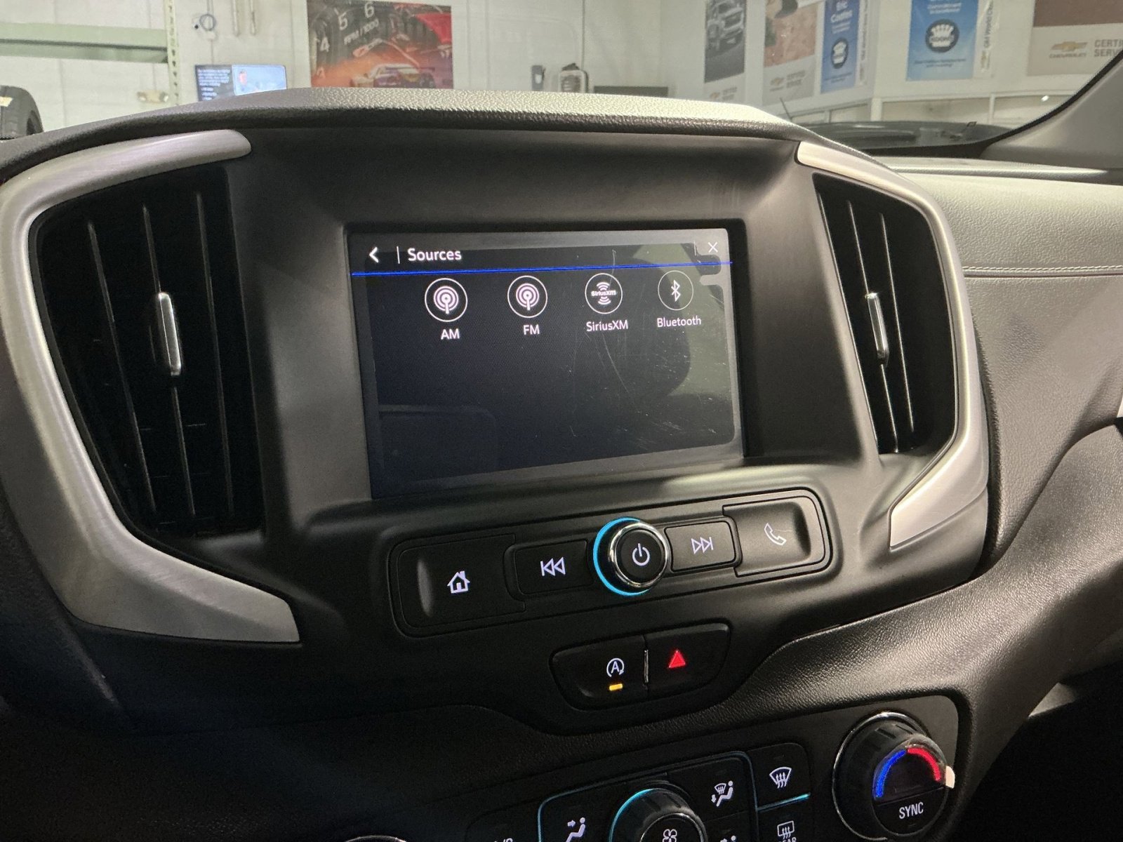 Used 2022 GMC Terrain SLE w/ Driver Convenience Package image 26