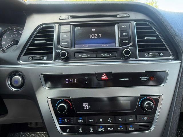 Used 2016 Hyundai Sonata Limited image 24