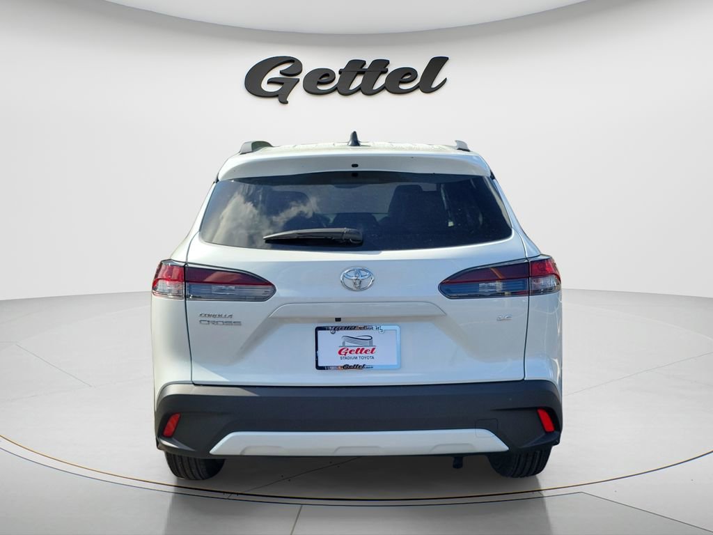 Used 2026 Toyota Corolla Cross LE FWD image 5