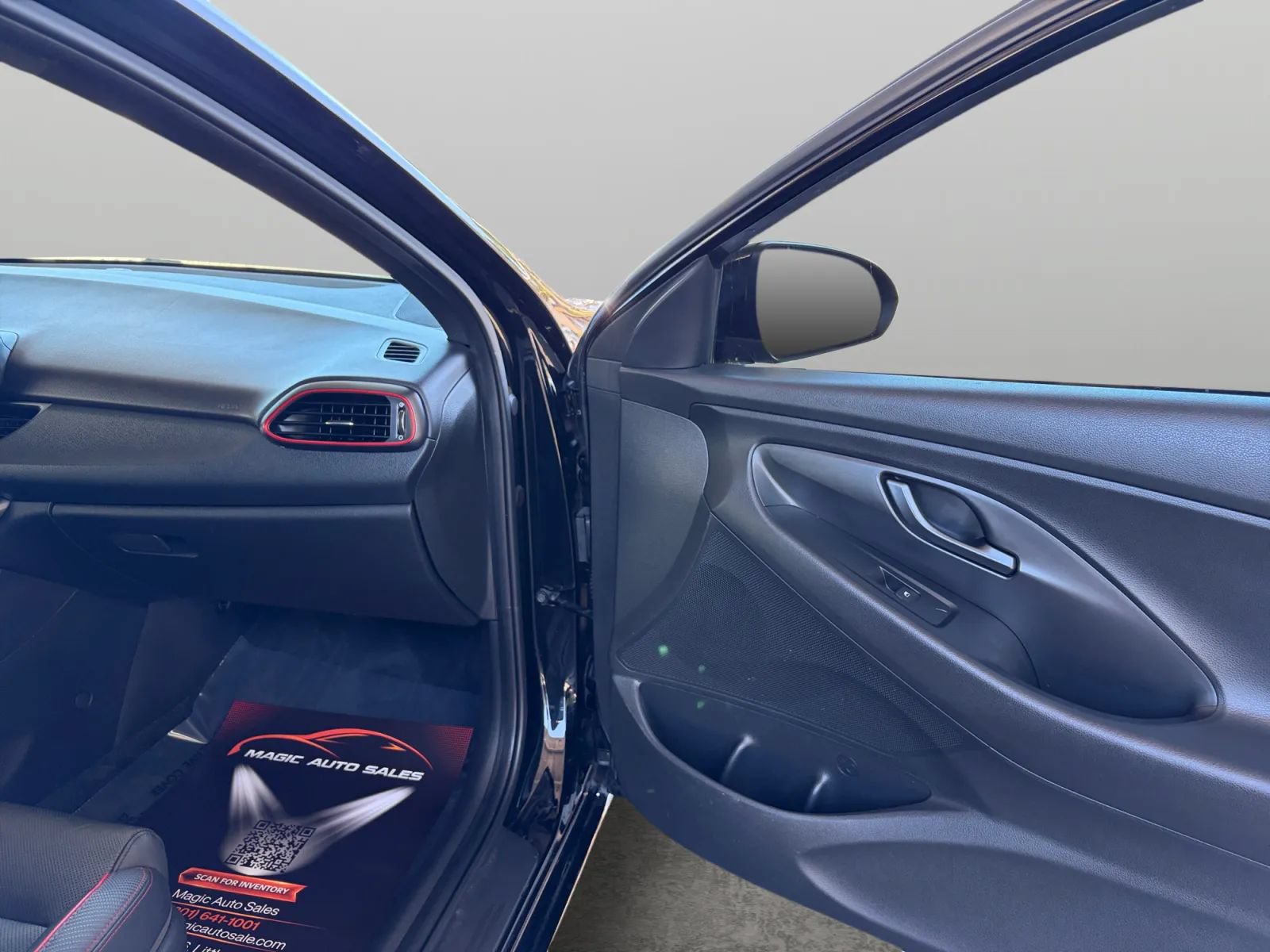 Used 2019 Hyundai Elantra GT N Line FWD image 19