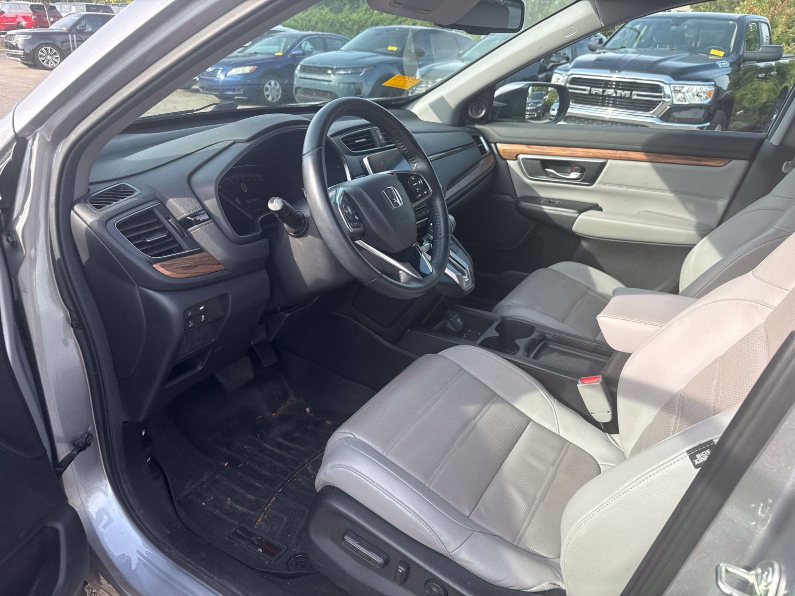 Used 2018 Honda CR-V Touring image 9