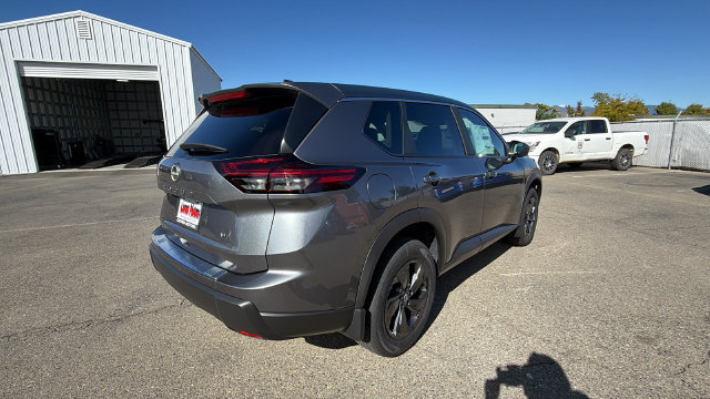 New 2026 Nissan Rogue SV AWD/4WD image 4