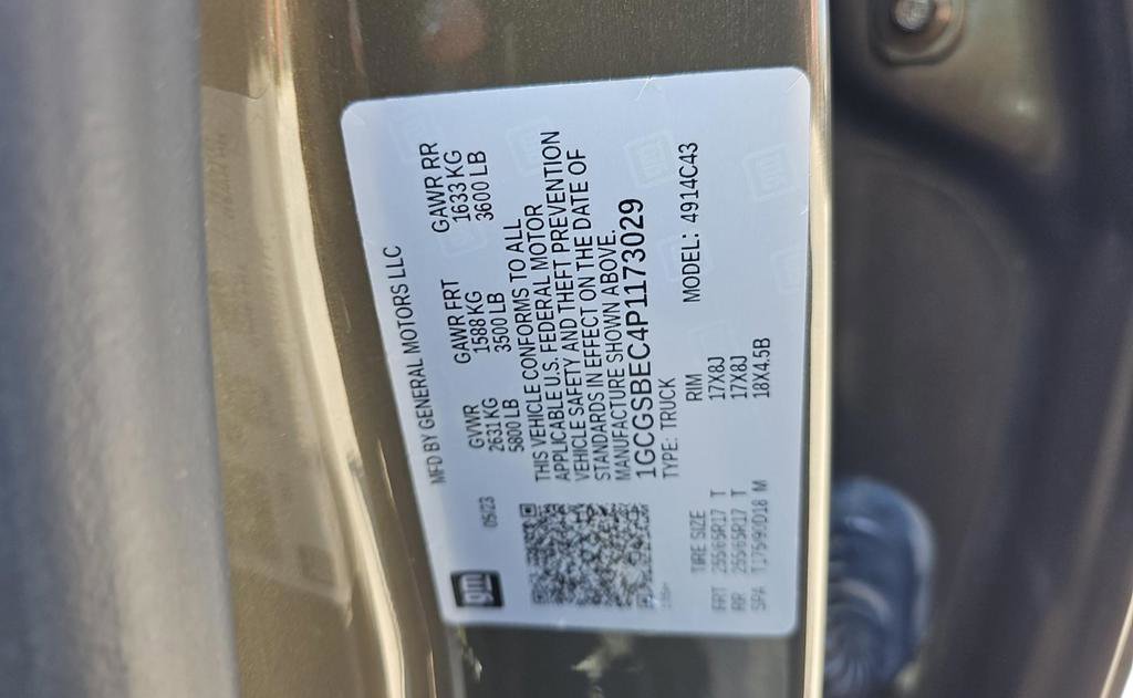 Used 2023 Chevrolet Colorado W/T image 15