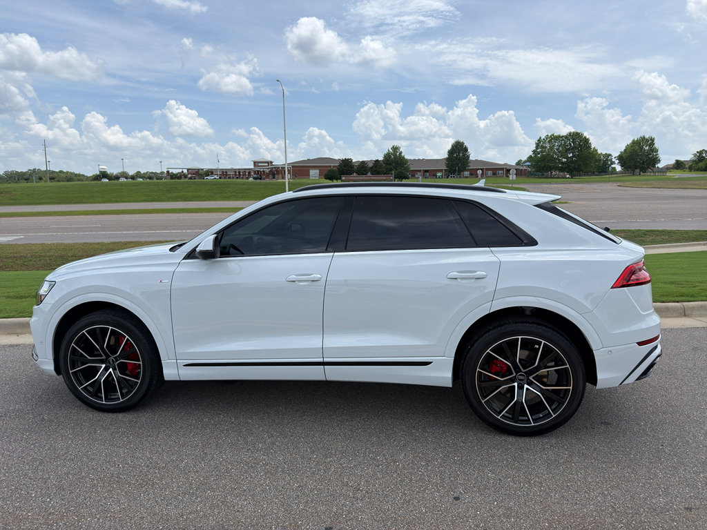 Used 2023 Audi Q8 Premium Plus AWD/4WD image 11
