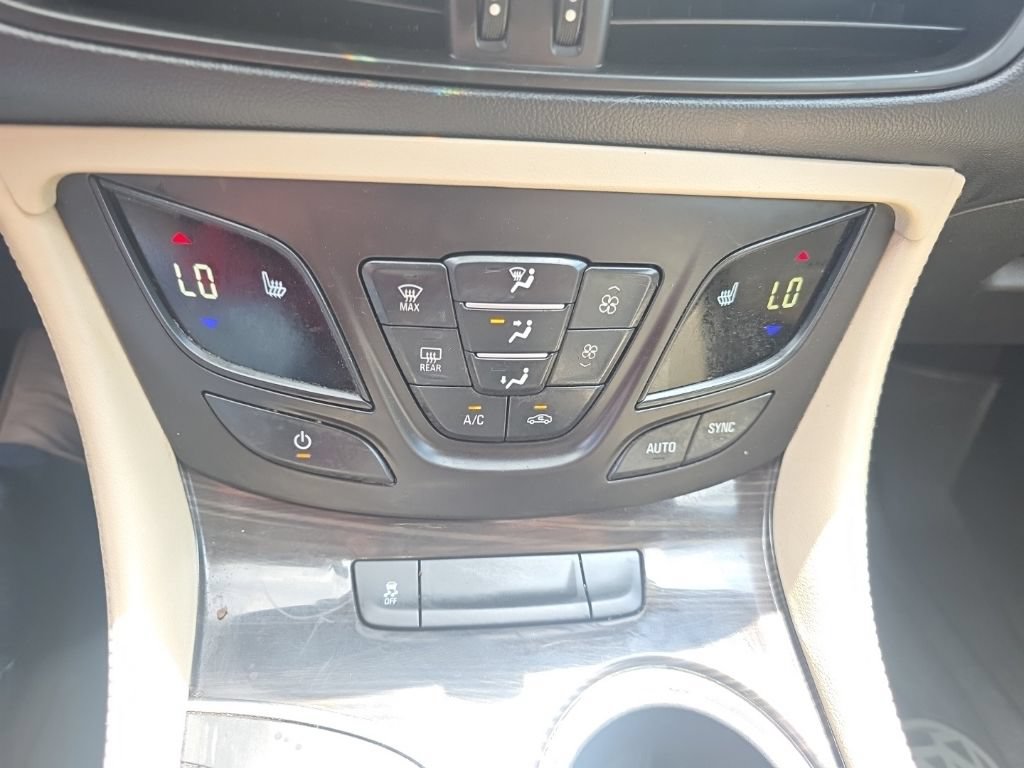 Used 2019 Buick Envision Preferred AWD/4WD image 20