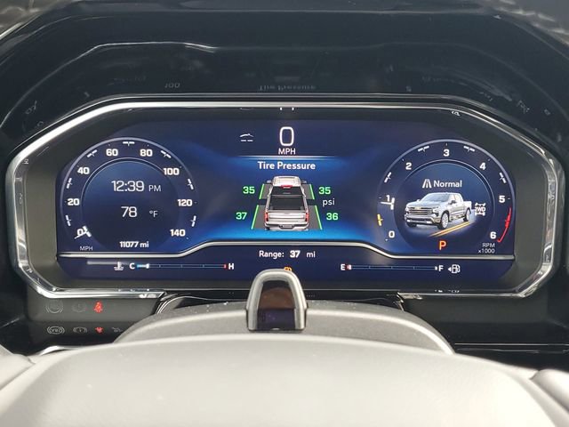 Used 2025 Chevrolet Silverado 1500 High Country w/ Technology Package image 24