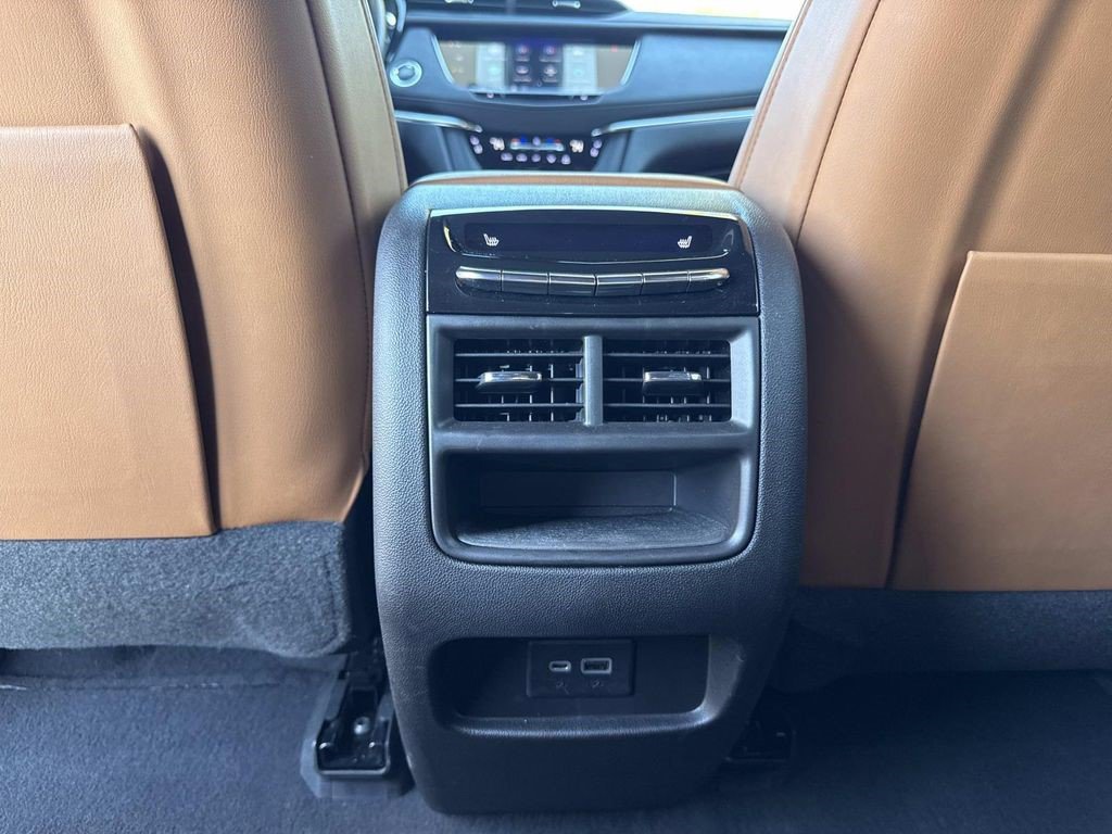 Certified 2022 Cadillac XT5 Premium Luxury w/ Technology Package image 17