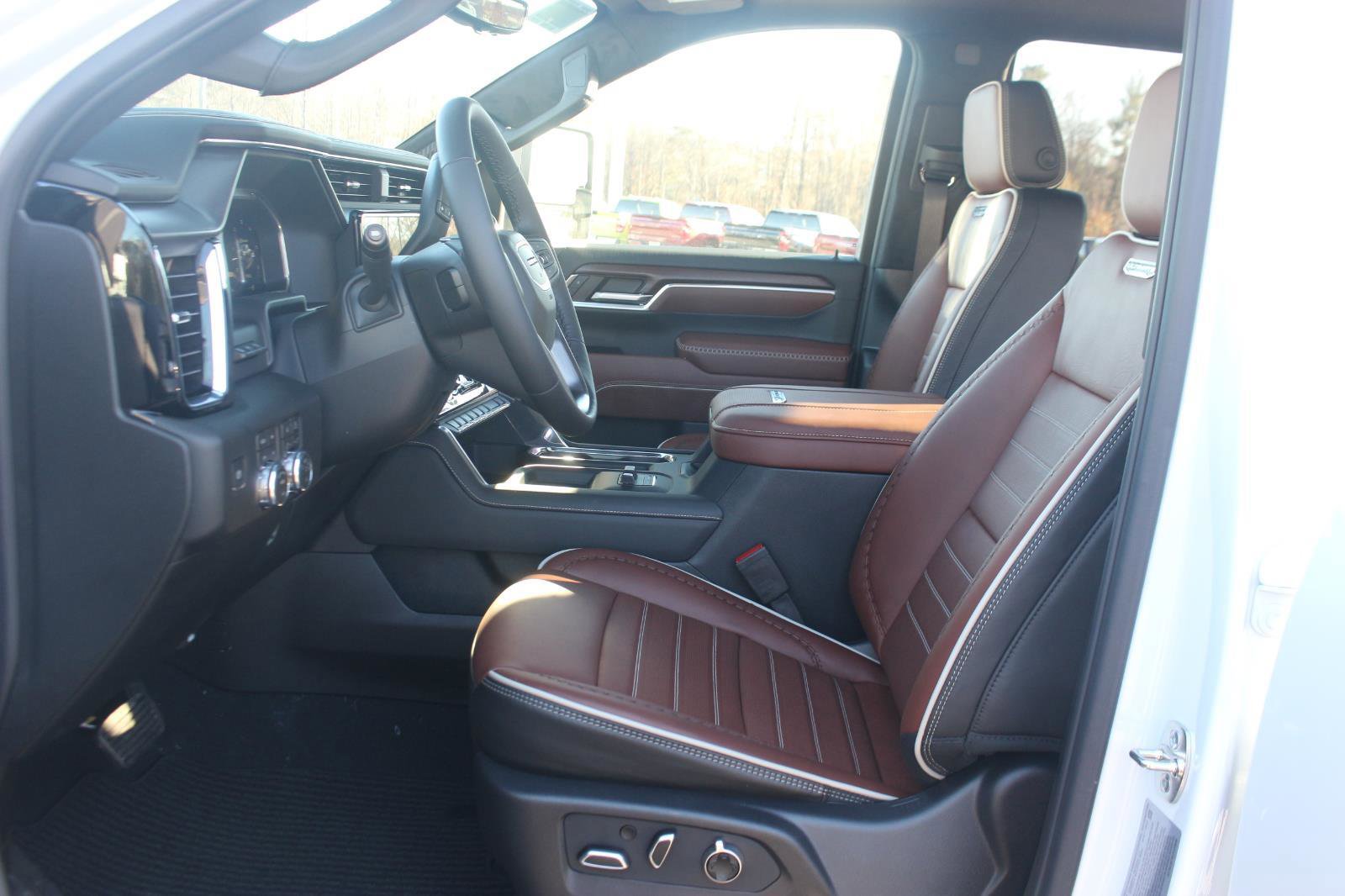 New 2026 GMC Sierra 2500 Denali Ultimate image 13
