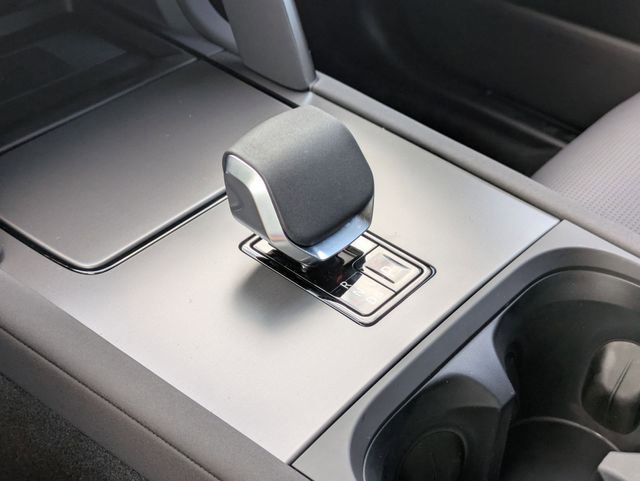 New 2025 Land Rover Discovery Sport S image 9