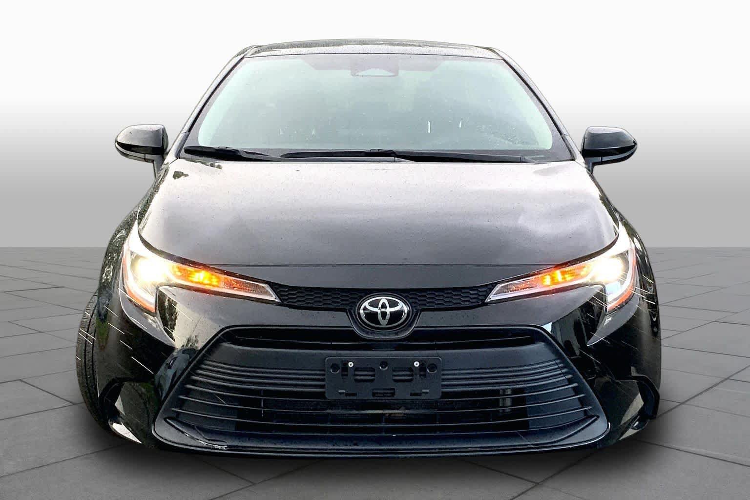 Certified 2023 Toyota Corolla LE FWD image 4