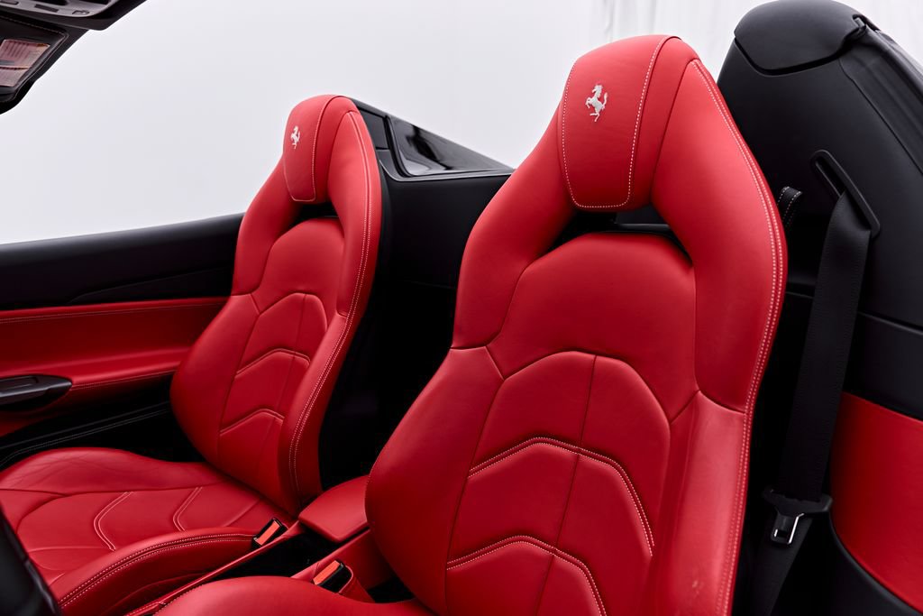 Used 2018 Ferrari 488 Spider RWD image 60