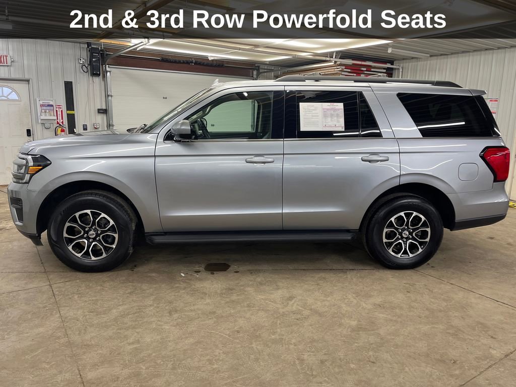 Used 2024 Ford Expedition XLT image 2
