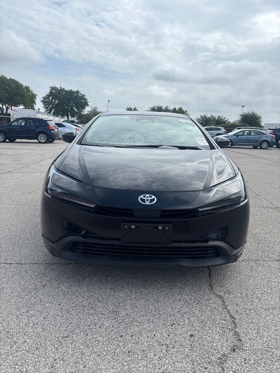 Used 2026 Toyota Prius LE FWD image 2