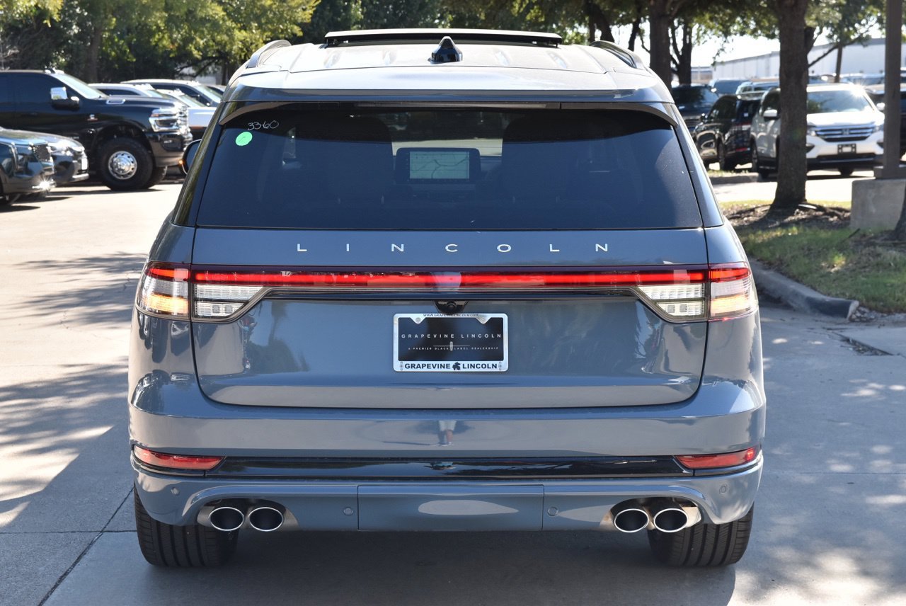 New 2027 Lincoln Aviator Reserve AWD/4WD image 8