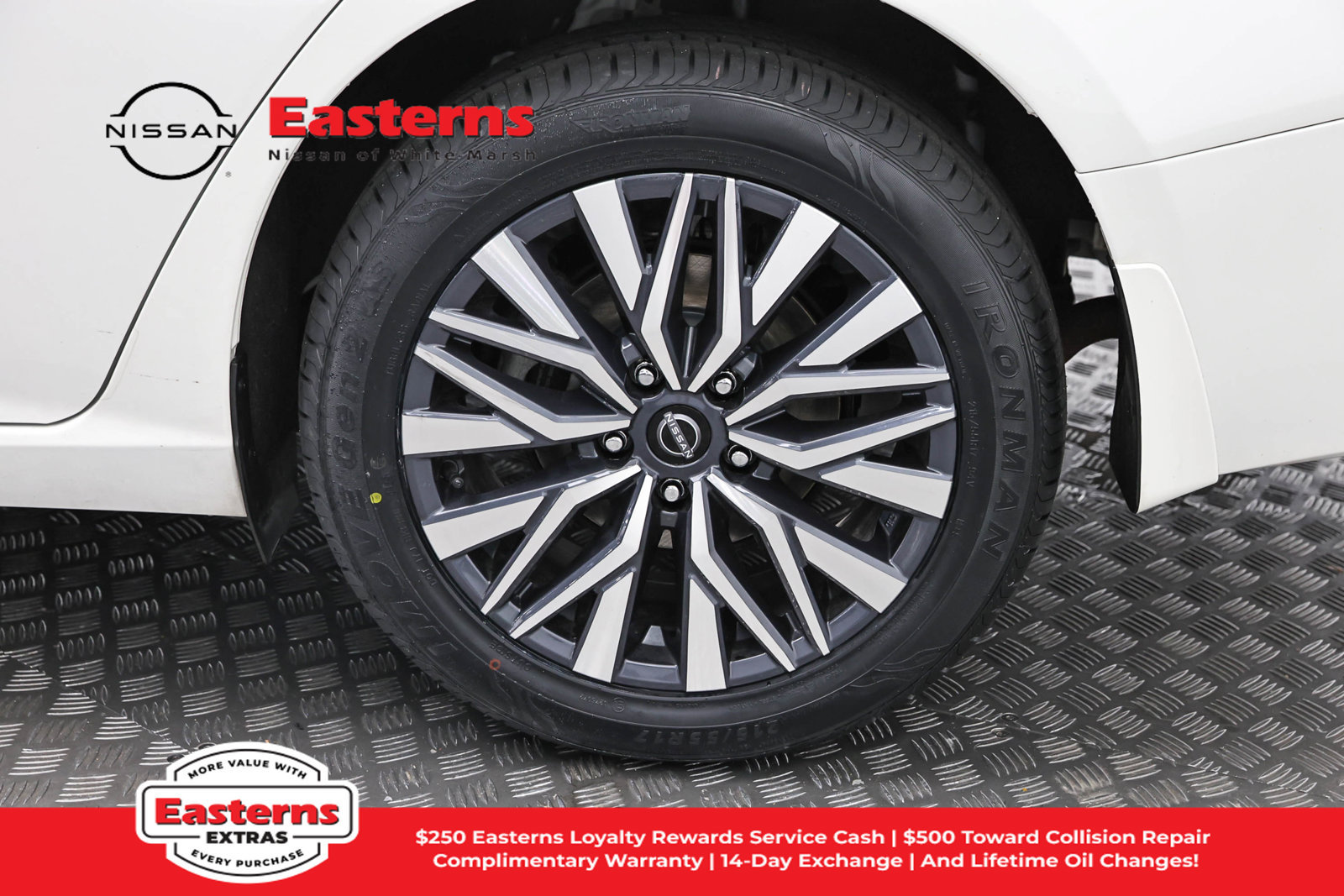 Used 2023 Nissan Altima 2.5 SV w/ SV Premium Package AWD/4WD image 32