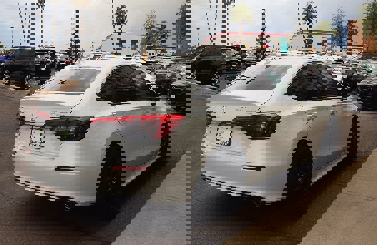 Used 2024 Honda Civic Sport image 13